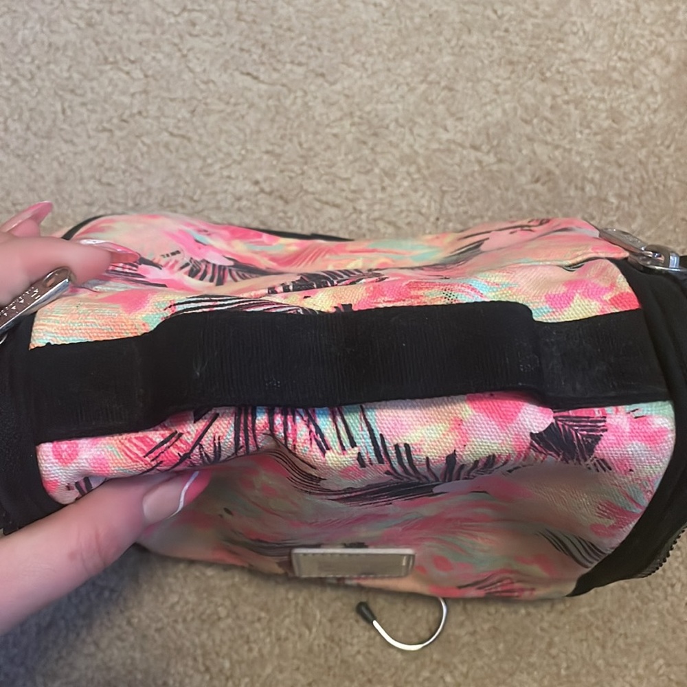 Victoria’s secret Pink Hanging Toiletry / Makeup Bag for travel - Picture 6 of 6